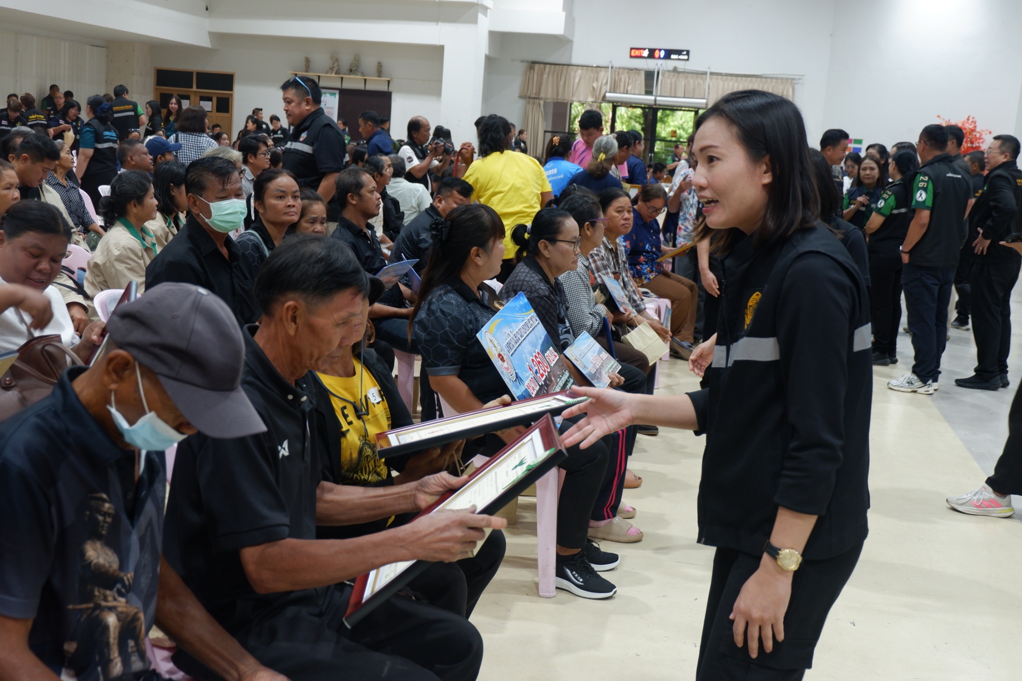 title - ส.ป.ก.พิษณุโลก มอบโฉนดเพื่อการเกษตร ในโอกาสที่รัฐมนตรีช่วยว่าการกระทรวงเกษตรและสหกรณ์ ลงพื้นที่ตรวจราชการในพื้นที่จังหวัดพิษณุโลก จุดที่ 1